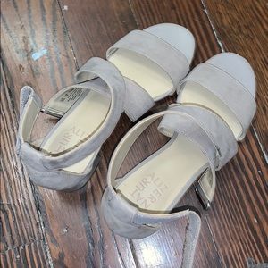 ‼️SOLD‼️Heels - 6M